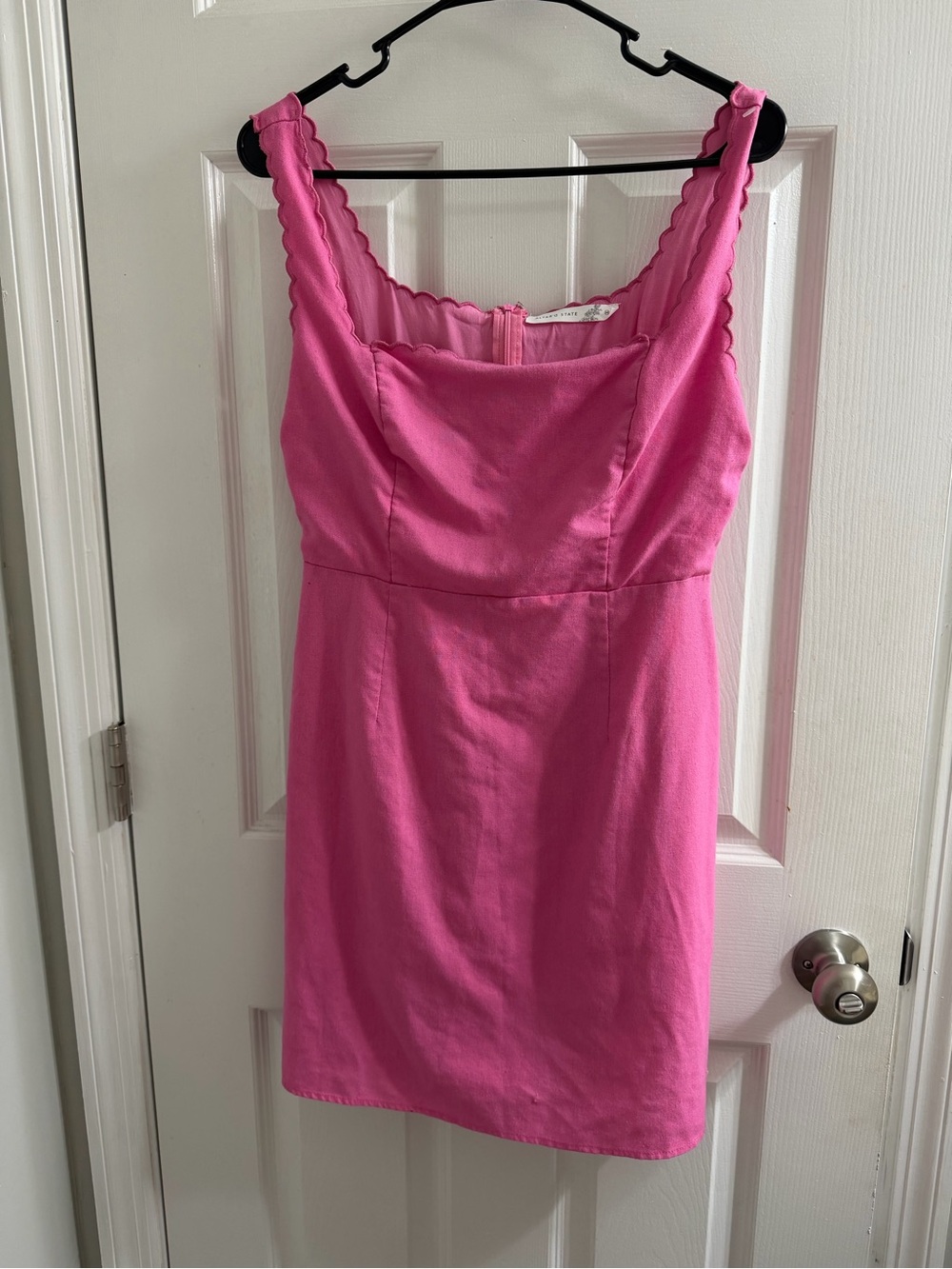 Altar’d State Pink Scalloped Trim Sleeveless Fit & Flare Mini Dress – Size M